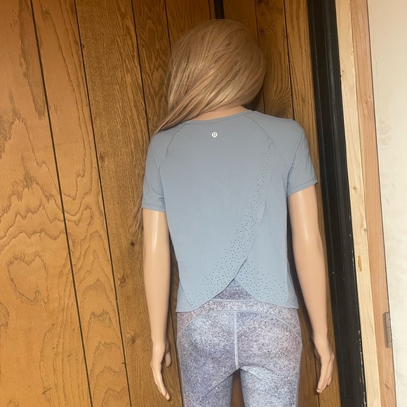 Lululemon" Quick Pace Short Sleeve Blue Cast - Picture 6 of 12